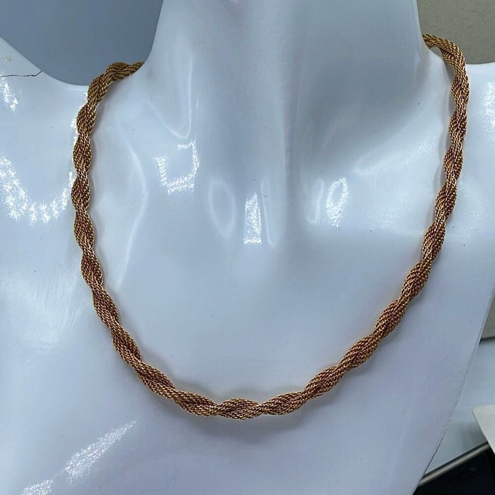 Vintage Sarah Coventry 14” twisted tube chain choker.